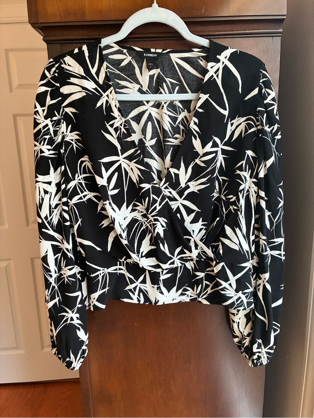 Express Black & White Bamboo Print Wrap Blouse | Size M - Picture 2 of 8